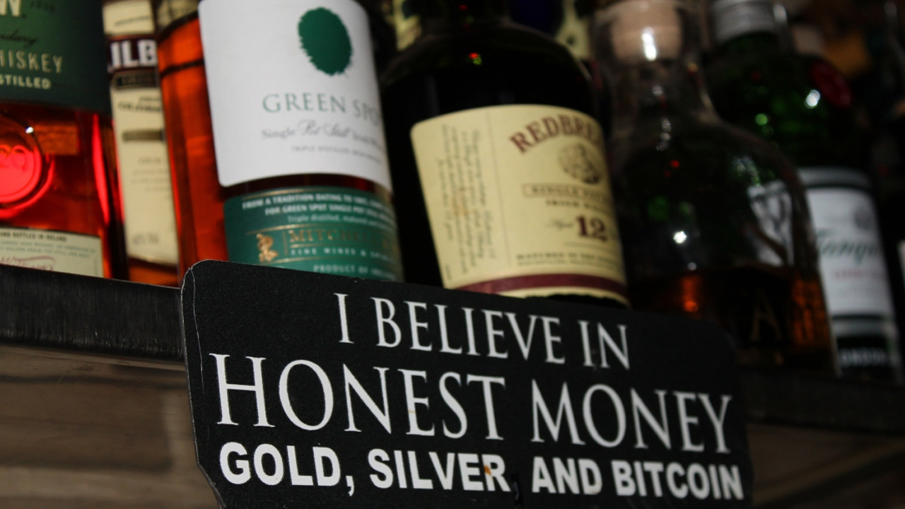 Mission Accomplished: Bitcoin Bar 'Room 77' Shuts Down